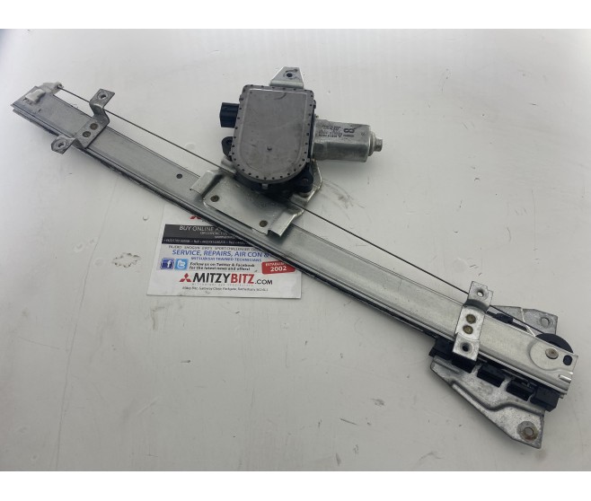 WINDOW REGULATOR AND MOTOR FRONT RIGHT FOR A MITSUBISHI PAJERO - V68W