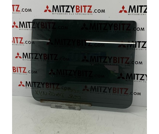 REAR RIGHT DOOR WINDOW GLASS FOR A MITSUBISHI L200 - K77T