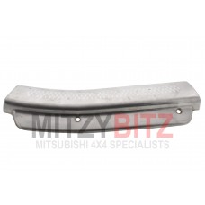 REAR RIGHT DOOR STEP SCUFF PLATE 