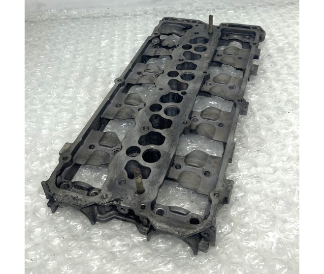 CYLINDER HEAD TOP  FOR A MITSUBISHI H60,70# - CYLINDER HEAD TOP 