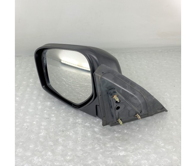 MANUAL WING MIRROR FRONT LEFT FOR A MITSUBISHI L200 - KB4T