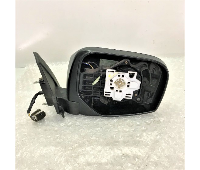 CHROME DRIVERS DOOR WING MIRROR FOR A MITSUBISHI L200 - KB4T