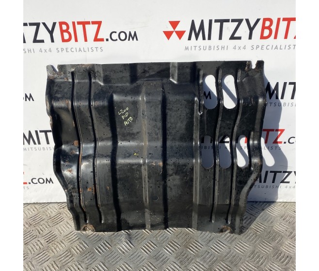 MIDDLE UNDER ENGINE SUMP GUARD FOR A MITSUBISHI L200 - KB4T