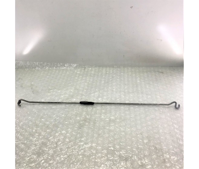 BONNET SUPPORT ROD FOR A MITSUBISHI BODY - 
