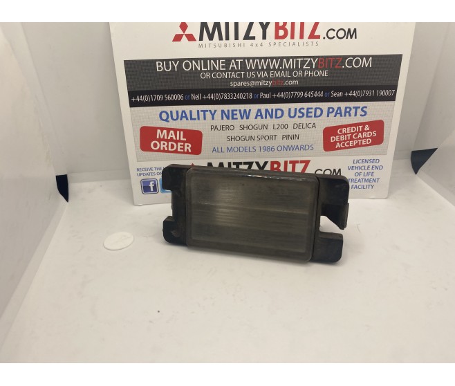 REAR NUMBER PLATE LAMP HOUSING FOR A MITSUBISHI L200 - KL1T