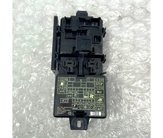 FUSE BOX AND ETACS ELECTRIC BUZZER RELAY FOR A MITSUBISHI CHASSIS ELECTRICAL - 