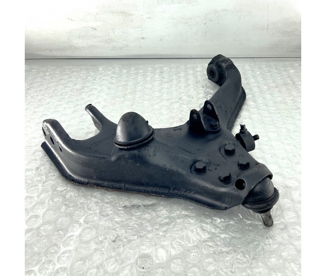 LOWER WISHBONE SUSPENSION ARM FRONT RIGHT FOR A MITSUBISHI K80,90# - LOWER WISHBONE SUSPENSION ARM FRONT RIGHT