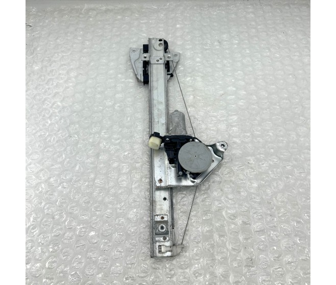 WINDOW REGULATOR AND MOTOR REAR LEFT FOR A MITSUBISHI V60,70# - REAR DOOR WINDOW REGULATOR