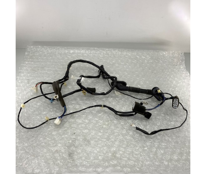 DOOR WIRING HARNESS FRONT LEFT FOR A MITSUBISHI CHASSIS ELECTRICAL - 