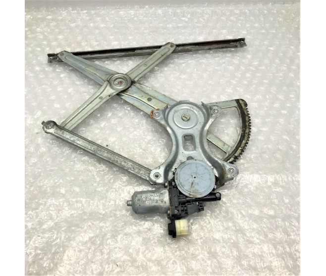 WINDOW REGULATOR AND MOTOR FRONT RIGHT  FOR A MITSUBISHI L200 - KA4T