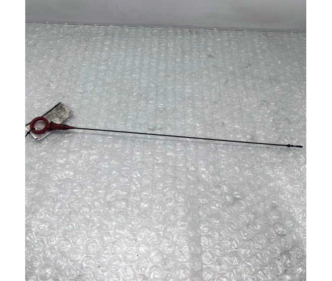GEARBOX OIL LEVEL DIPSTICK FOR A MITSUBISHI CW0# - GEARBOX OIL LEVEL DIPSTICK