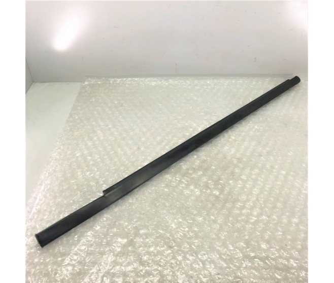 WEATHERSTRIP FRONT LEFT FOR A MITSUBISHI PA-PF# - FRONT DOOR PANEL & GLASS