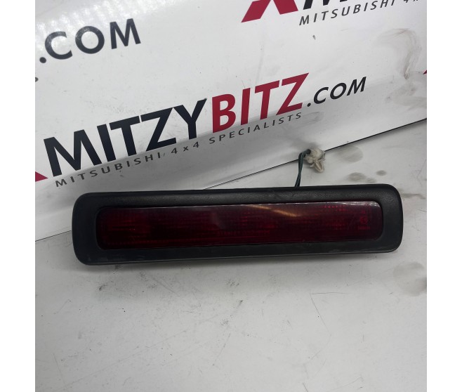HIGH LEVEL TAILGATE DOOR BRAKE LIGHT FOR A MITSUBISHI CHASSIS ELECTRICAL - 