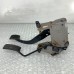 BRAKE AND ACCELERATOR PEDAL FOR A MITSUBISHI SPACE GEAR/L400 VAN - PC3W