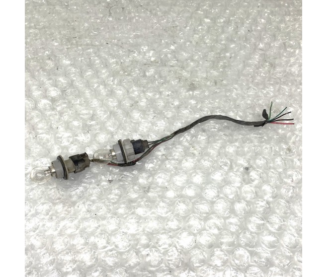 INDICATOR WIRING SECTION FOR A MITSUBISHI V20-50# - FRONT EXTERIOR LAMP