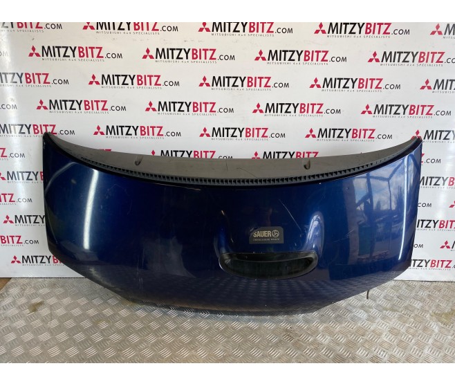 BONNET HOOD WITH AIR SCOOP  FOR A MITSUBISHI DELICA SPACE GEAR/CARGO - PA5W