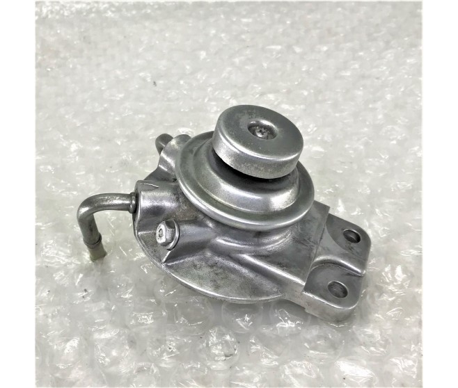 FUEL FILTER HEAD BODY PRIMER HOUSING FOR A MITSUBISHI PA-PF# - FUEL FILTER HEAD BODY PRIMER HOUSING