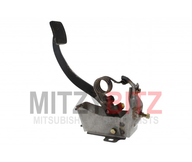 CLUTCH PEDAL ASSEMBLY FOR A MITSUBISHI L200 - K74T