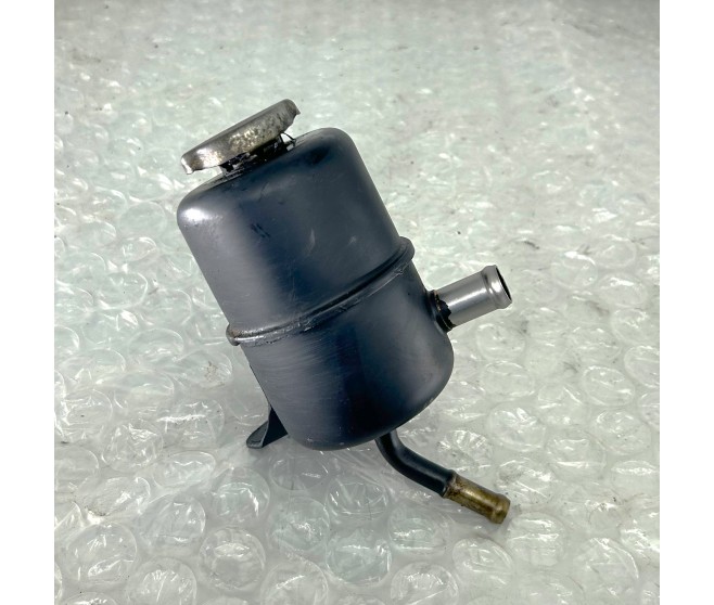 POWER STEERING RESERVOIR FOR A MITSUBISHI NATIVA - K96W