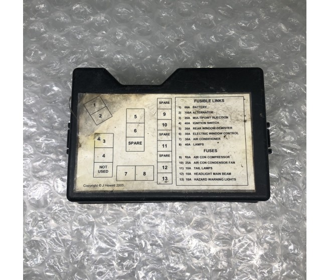 FUSE BOX LID FOR A MITSUBISHI V20-40W - WIRING & ATTACHING PARTS