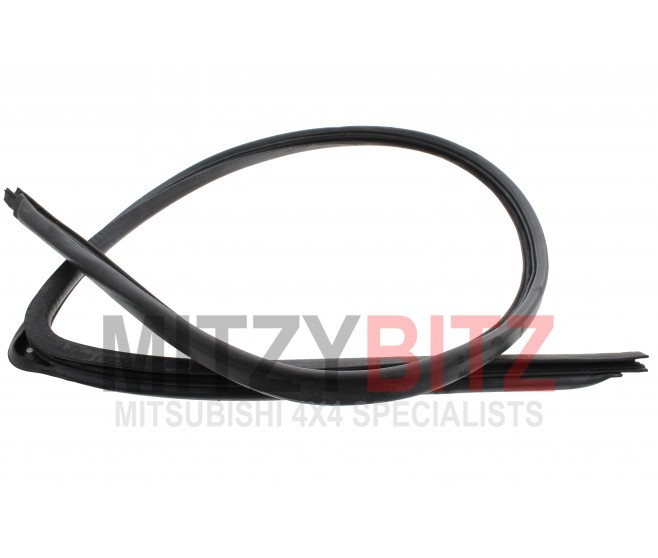 FRONT LEFT DOOR OPENING OUTER WEATHERSTRIP SEAL FOR A MITSUBISHI K60,70# - FRONT DOOR PANEL & GLASS