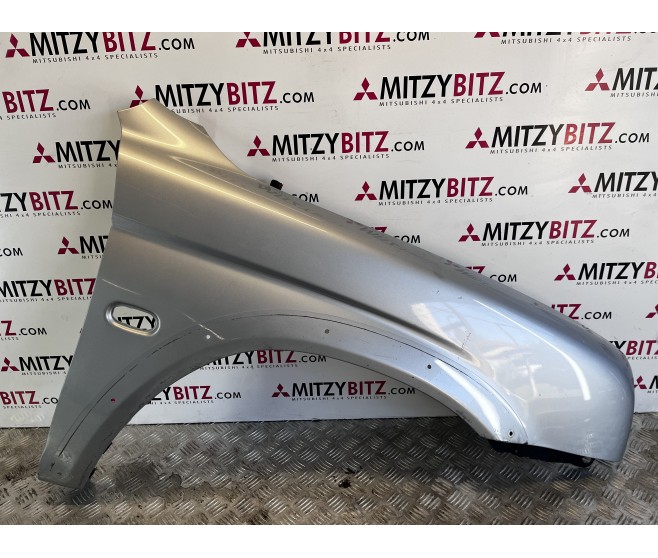 FRONT RIGHT FENDER WING FOR A MITSUBISHI K60,70# - FENDER & FRONT END COVER