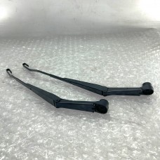 FRONT WIPER ARMS