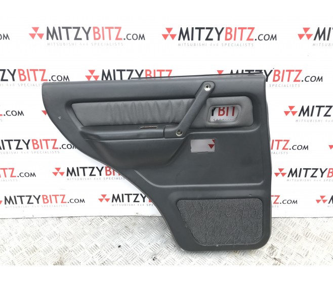 LEATHER DOOR CARD REAR LEFT FOR A MITSUBISHI MONTERO - V45W