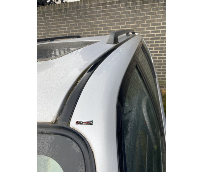 LEFT SIDE ROOF GUTTER DRIP MOULDING TRIM ( COLLECTION ONLY ) FOR A MITSUBISHI MONTERO SPORT - K96W