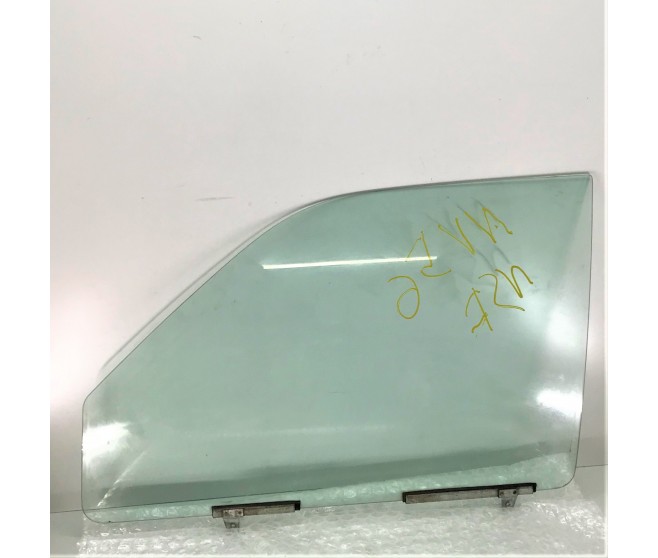 DOOR GLASS FRONT LEFT FOR A MITSUBISHI K80,90# - DOOR GLASS FRONT LEFT