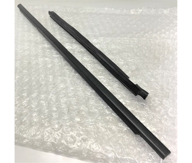 WEATHERSTRIP SEAL REAR LEFT AND INNER FOR A MITSUBISHI K80,90# - REAR DOOR PANEL & GLASS