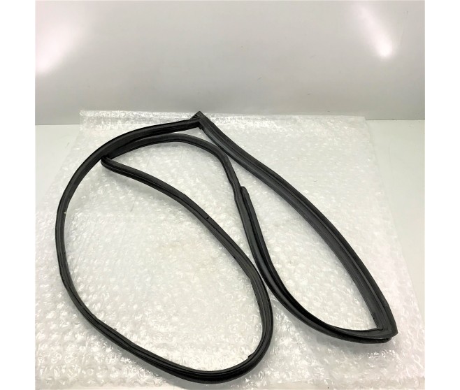 DOOR OPENING WEATHERSTRIP REAR LEFT FOR A MITSUBISHI NATIVA - K94W