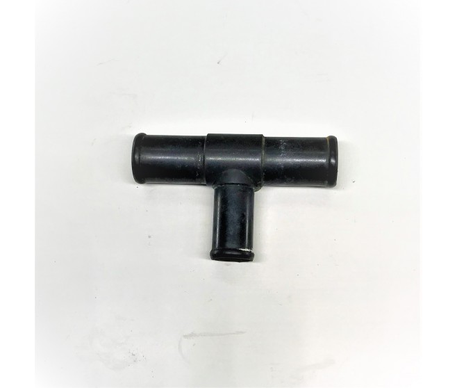 HEATER PIPING JOINT T-PIECE FOR A MITSUBISHI PAJERO - V78W