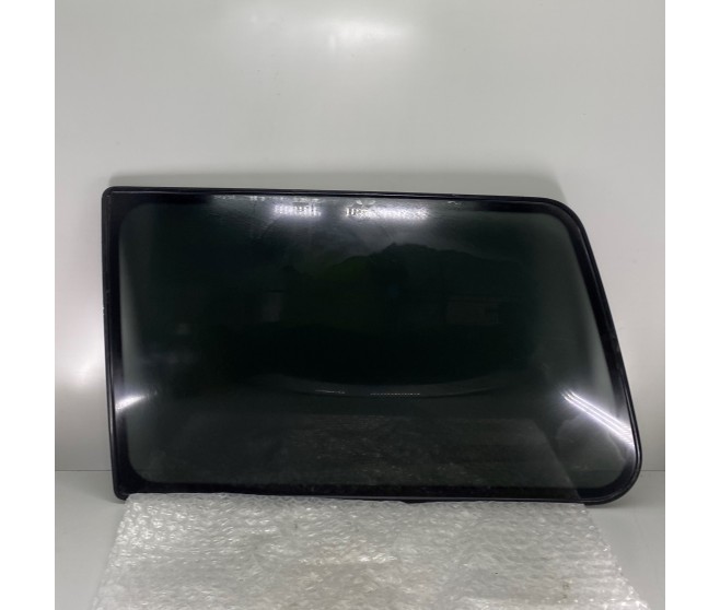 LEFT REAR QUARTER WINDOW GLASS FOR A MITSUBISHI V20-50# - QTR WINDOW GLASS & MOULDING