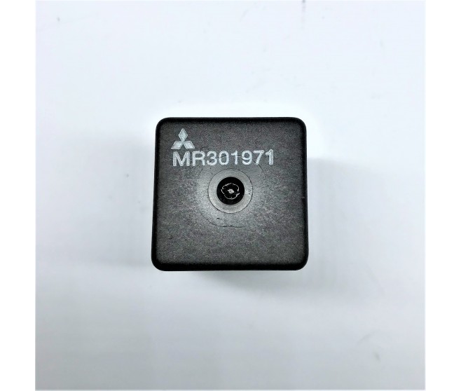 ABS RELAY MR301971 FOR A MITSUBISHI GA0# - ABS RELAY MR301971