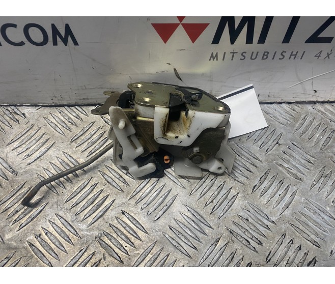 DOOR LATCH REAR LEFT FOR A MITSUBISHI L200 - K65T
