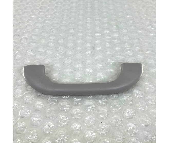 ROOF GRAB HANDLE FOR A MITSUBISHI V70# - MIRROR,GRIPS & SUNVISOR