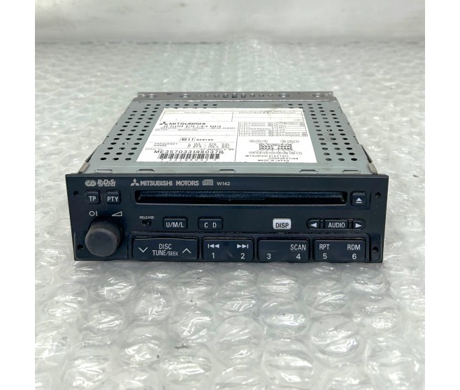 W142 RADIO STEREO CD PLAYER FOR A MITSUBISHI V60,70# - RADIO & AUDIO ACCESSORIES