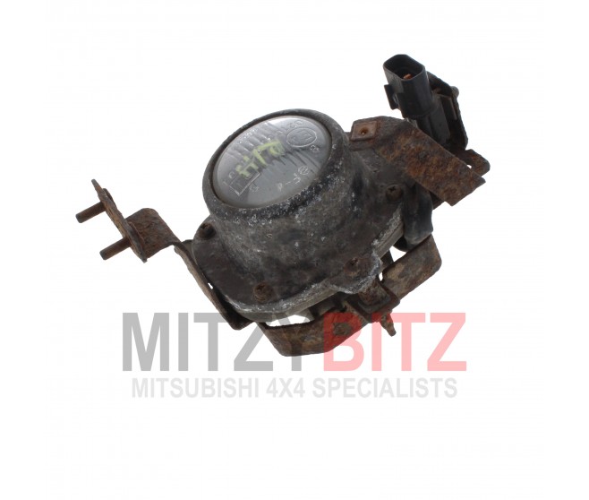 FRONT RIGHT FOG LAMP FOR A MITSUBISHI CHASSIS ELECTRICAL - 