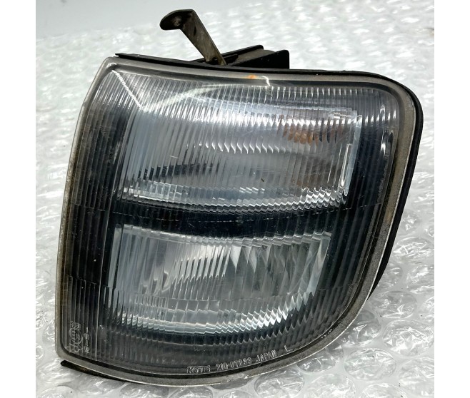 INDICATOR SIDE LAMP FRONT LEFT FOR A MITSUBISHI V20,40# - INDICATOR SIDE LAMP FRONT LEFT