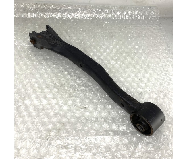 SUSPENSION TRAILING ARM REAR RIGHT FOR A MITSUBISHI V80,90# - SUSPENSION TRAILING ARM REAR RIGHT