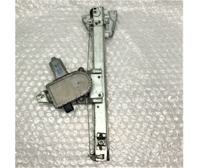 WINDOW REGULATOR AND MOTOR REAR RIGHT FOR A MITSUBISHI DOOR - 