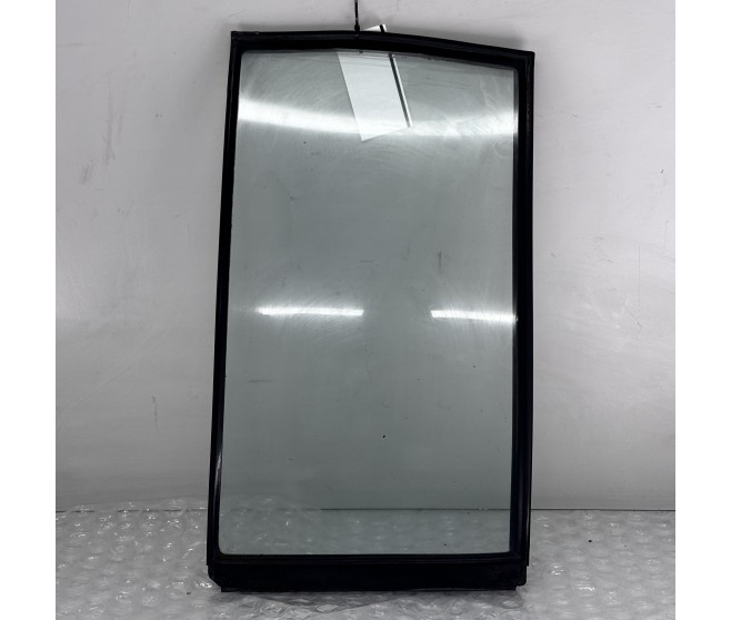 STATIONARY DOOR GLASS REAR LEFT FOR A MITSUBISHI PAJERO/MONTERO - V98W