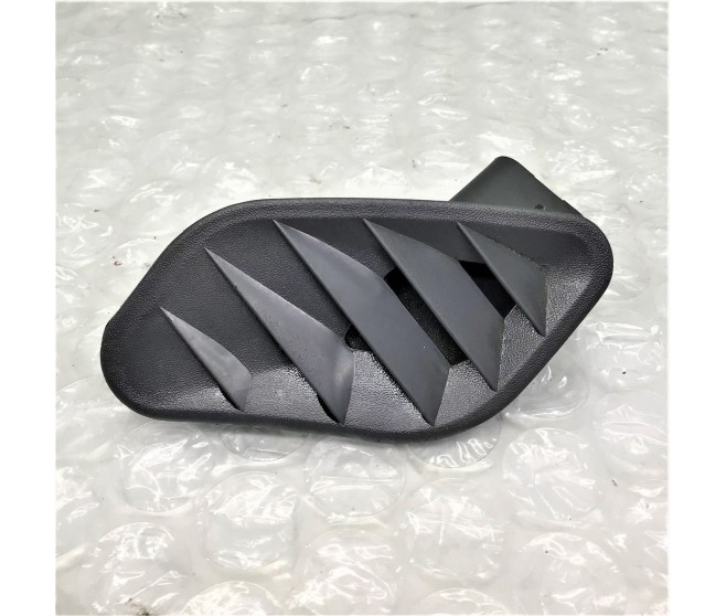 DEFROSTER SIDE AIR VENT FRONT LEFT FOR A MITSUBISHI K80,90# - I/PANEL & RELATED PARTS