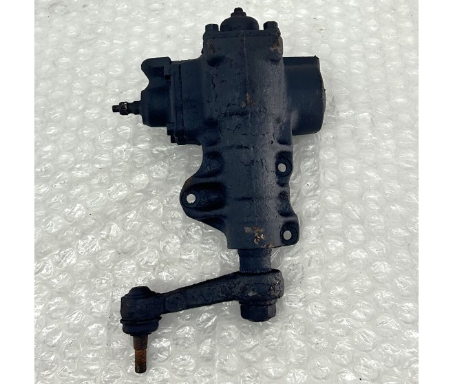 POWER STEERING GEAR BOX FOR A MITSUBISHI K74T - POWER STEERING GEAR BOX