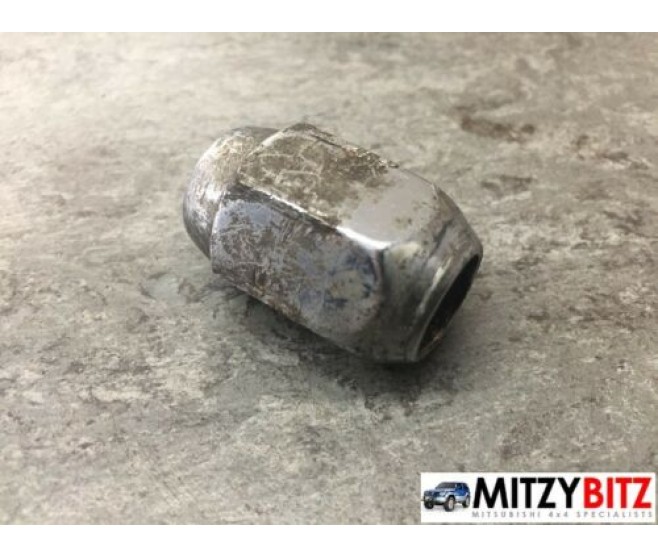 WHEEL NUT FOR A MITSUBISHI L200 - KL2T