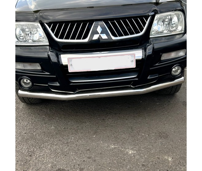 CHROME BAR FRONT BUMPER STYLING  FOR A MITSUBISHI L200 - K62T