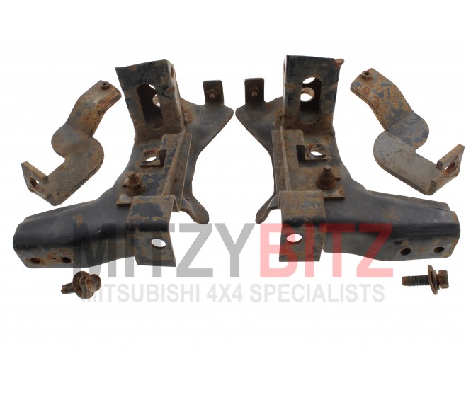 FRONT BUMPER SUPPORTS FOR A MITSUBISHI L200 - K74T