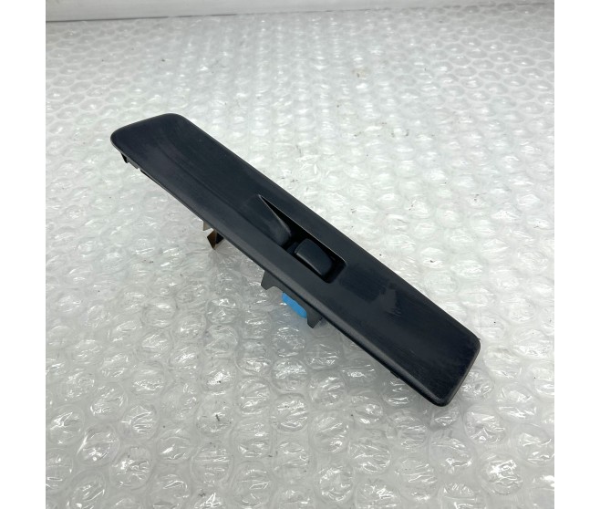 WINDOW SWITCH FRONT LEFT FOR A MITSUBISHI H60,70# - FRONT DOOR TRIM & PULL HANDLE