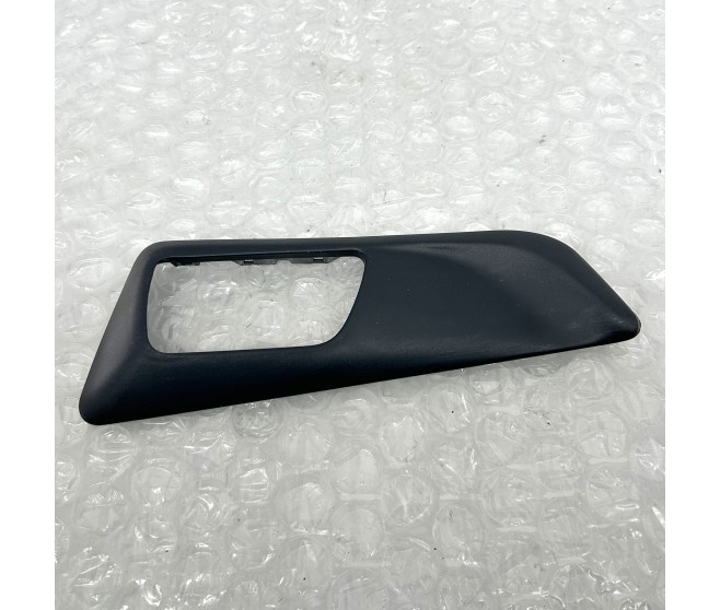  HANDLE COVER FRONT DOOR INSIDE LEFT FOR A MITSUBISHI H60,70# -  HANDLE COVER FRONT DOOR INSIDE LEFT
